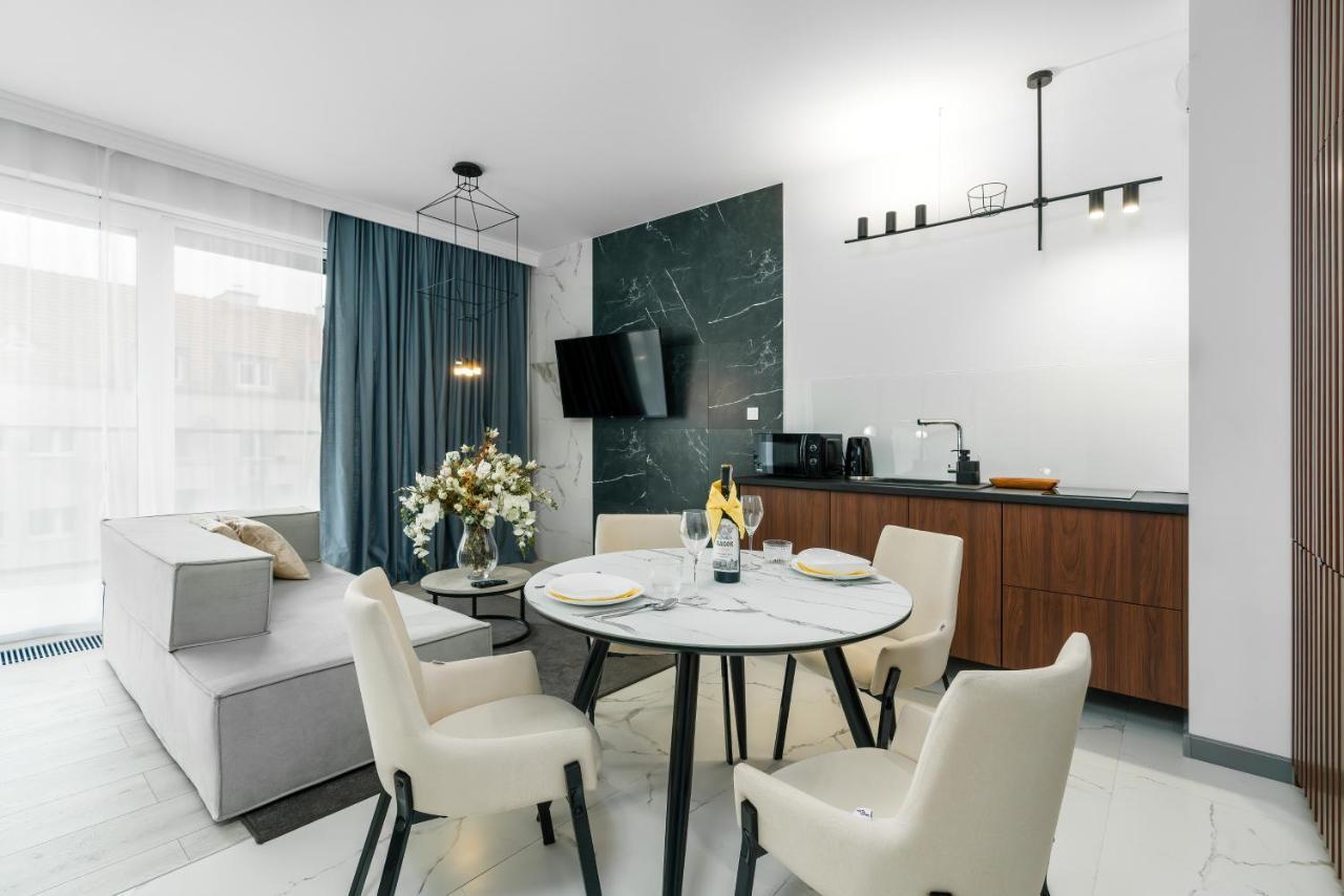 Apartments Poznan Chwaliszewo Residence With Free Garage By Noclegi Renters Экстерьер фото