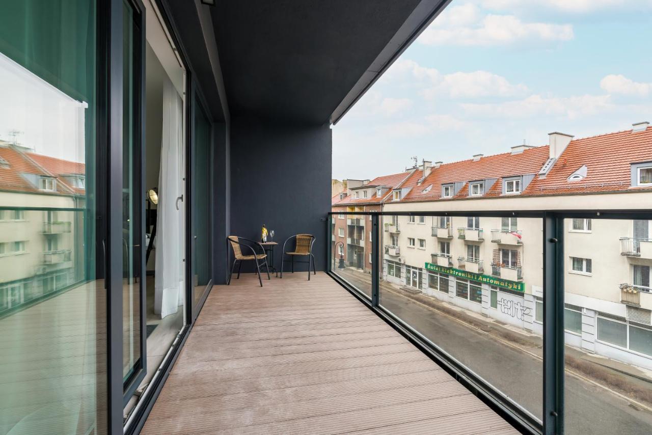 Apartments Poznan Chwaliszewo Residence With Free Garage By Noclegi Renters Экстерьер фото