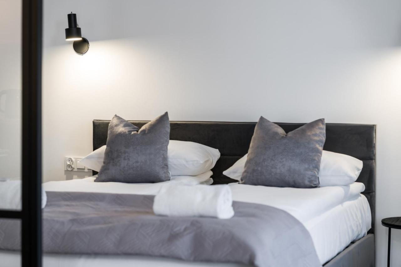 Apartments Poznan Chwaliszewo Residence With Free Garage By Noclegi Renters Экстерьер фото