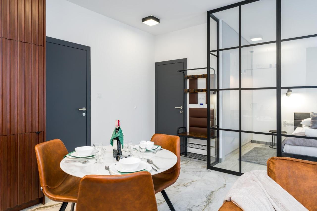 Apartments Poznan Chwaliszewo Residence With Free Garage By Noclegi Renters Экстерьер фото