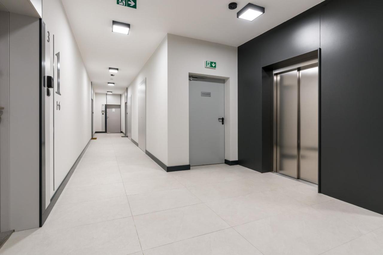 Apartments Poznan Chwaliszewo Residence With Free Garage By Noclegi Renters Экстерьер фото